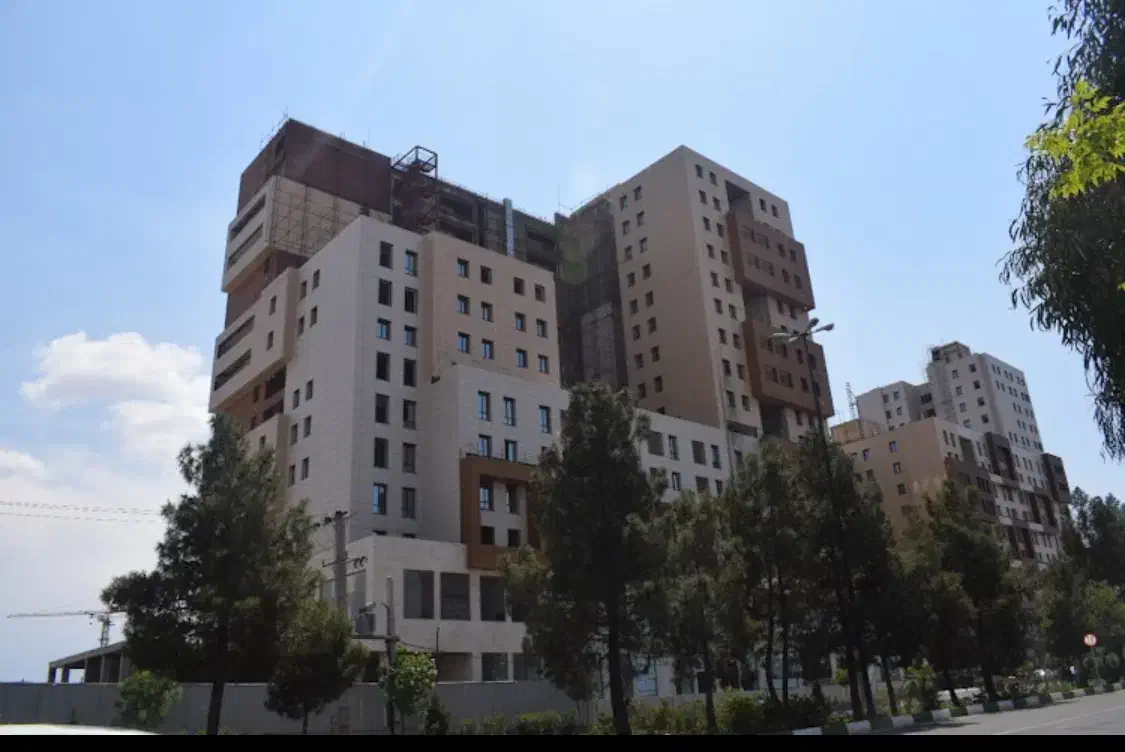 معاوضه ساختمان ۳۰ واحد هفت طبقه قم با کیش|فروش آپارتمان|قم, دانش|دیوار