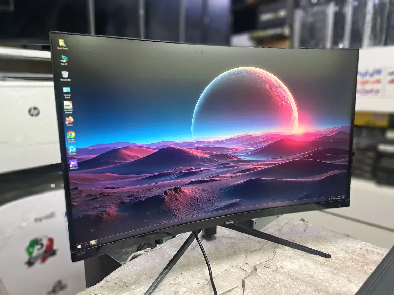 مانیتور فلیپس 32منحنی 2K رفرش ریت 144HZ|قطعات و لوازم جانبی رایانه|کرمانشاه, |دیوار
