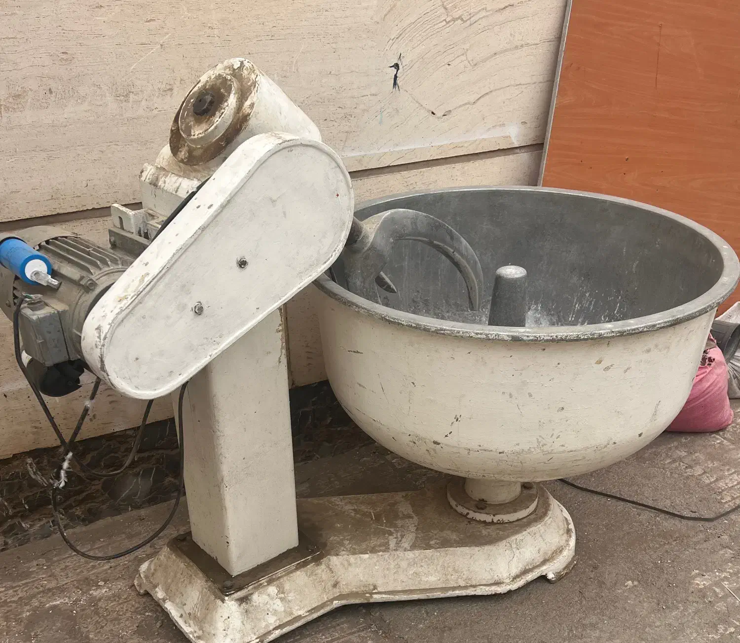 دستگاه خمیرگیر|فروشگاه و مغازه|سبزوار, ولیعصر (نجار آباد)|دیوار