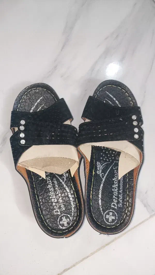 ۲۱ جفت صندل و دمپایی زنانه مواد اول و به شرط|کیف، کفش، کمربند|قم, شهید صیاد شیرازی|دیوار