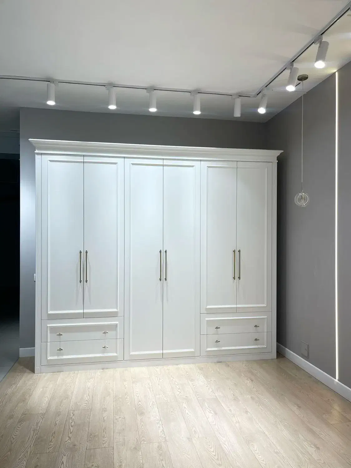 طراحی اجرا کابینت انزو ممبران هایگلاس ایران چوب|خدمات پیشه و مهارت|تهران,  امام زاده قاسم (نیاوران)|دیوار