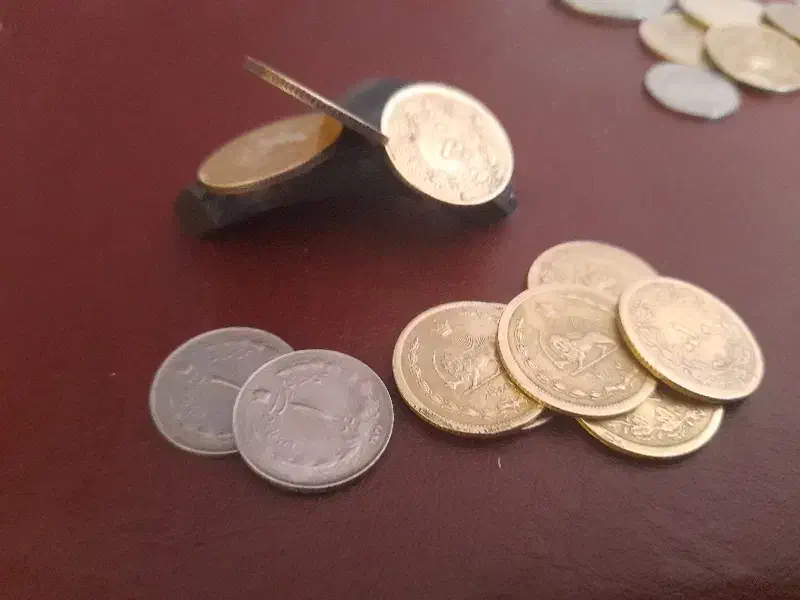 سکهای قدیمی و مغناطیسی که ارور|کلکسیون سکه، تمبر، اسکناس|تهران, ارامنه|دیوار