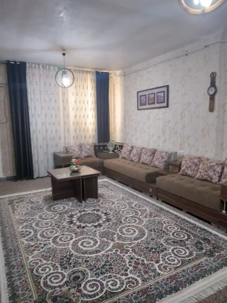 مبل 9نفر و 2عدد نشیمن جدامیشه|مبلمان خانگی و میز عسلی|دوگنبدان, |دیوار