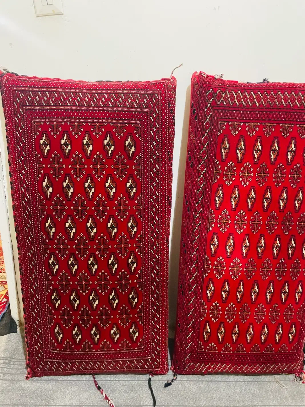 پشتی دست بافت|پشتی|بروجرد, |دیوار