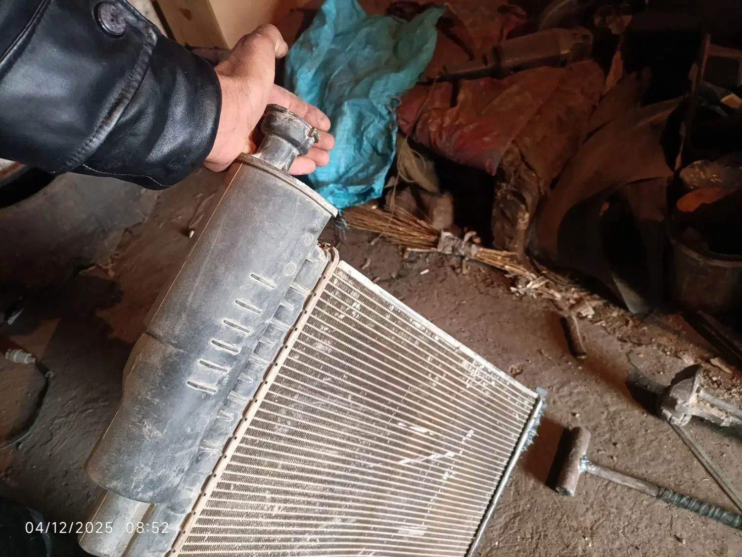 وسایل اضافه|فعالیت داوطلبانه|تربت جام, میان جام|دیوار