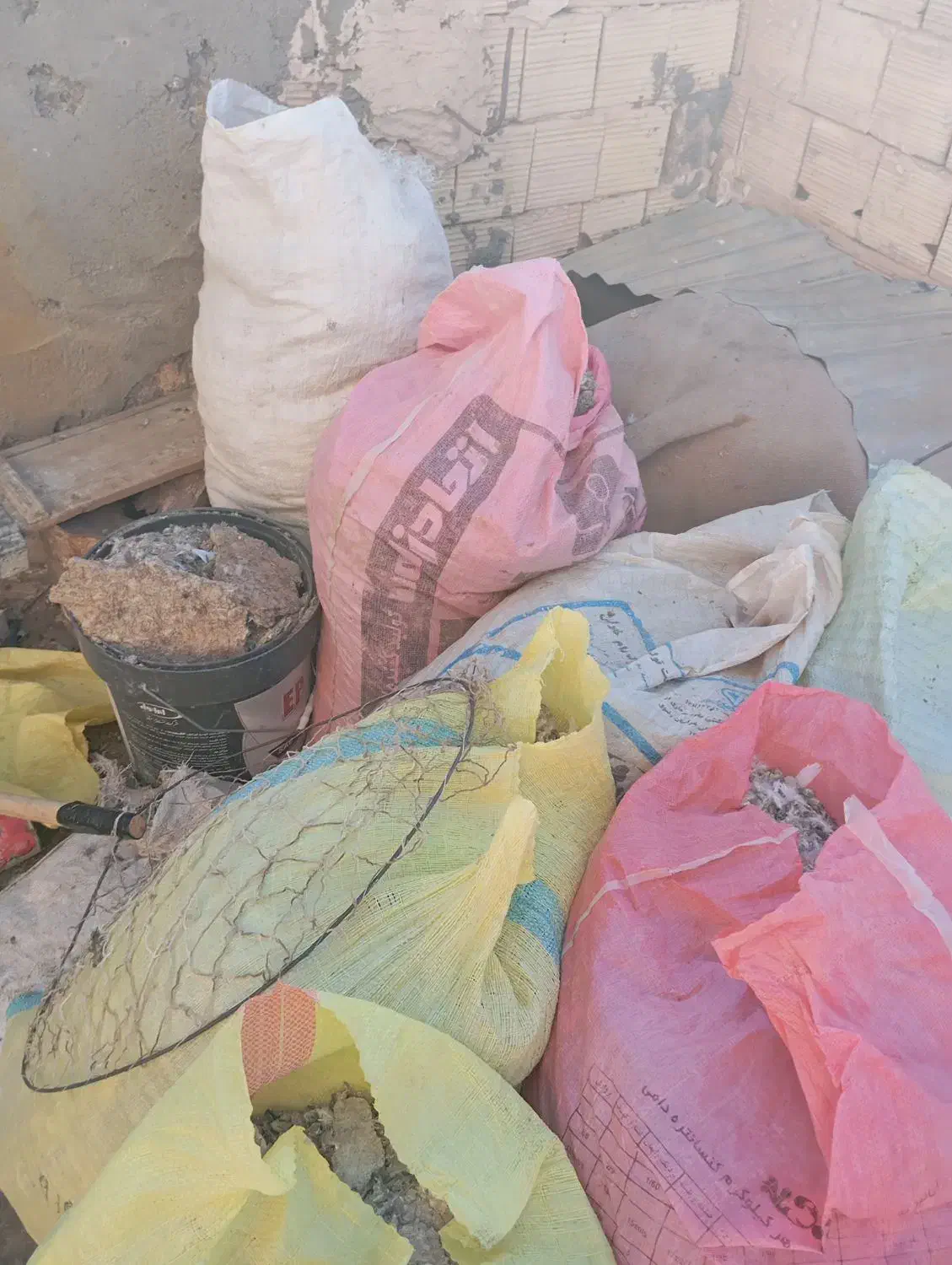 تعداد 8تا10تا‌ کود کبوتر|خدمات باغبانی و درختکاری|تربت‌حیدریه, فتح المبین|دیوار