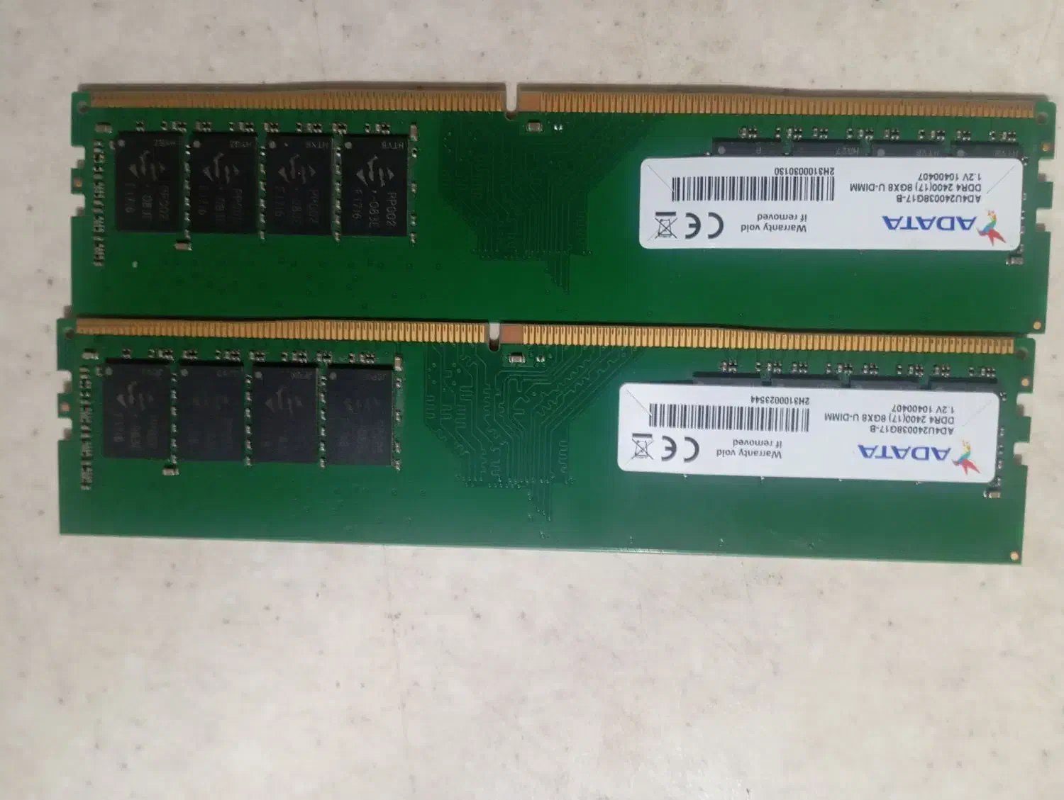 2 عدد رم کامپیوتر 8 گیگ DDR4|قطعات و لوازم جانبی رایانه|سنندج, |دیوار
