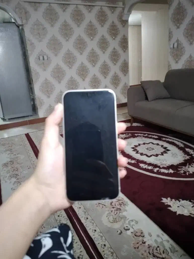 گوشی ایفون 13 نرمال باتری ۸۶ درحد نو|موبایل|اندیشه, شهرک مریم|دیوار