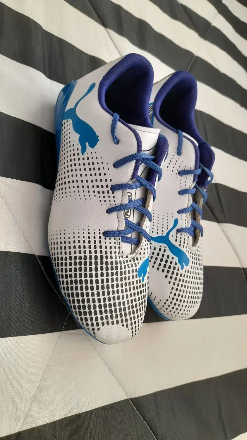 استوک کفش فوتبال|کیف، کفش، کمربند|اسلامشهر, شهرک واوان|دیوار