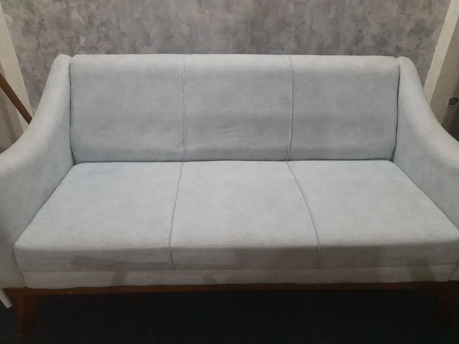 مبل هفت نفره فروش فوری تخفیف میدم|مبلمان خانگی و میز عسلی|سمنان, |دیوار