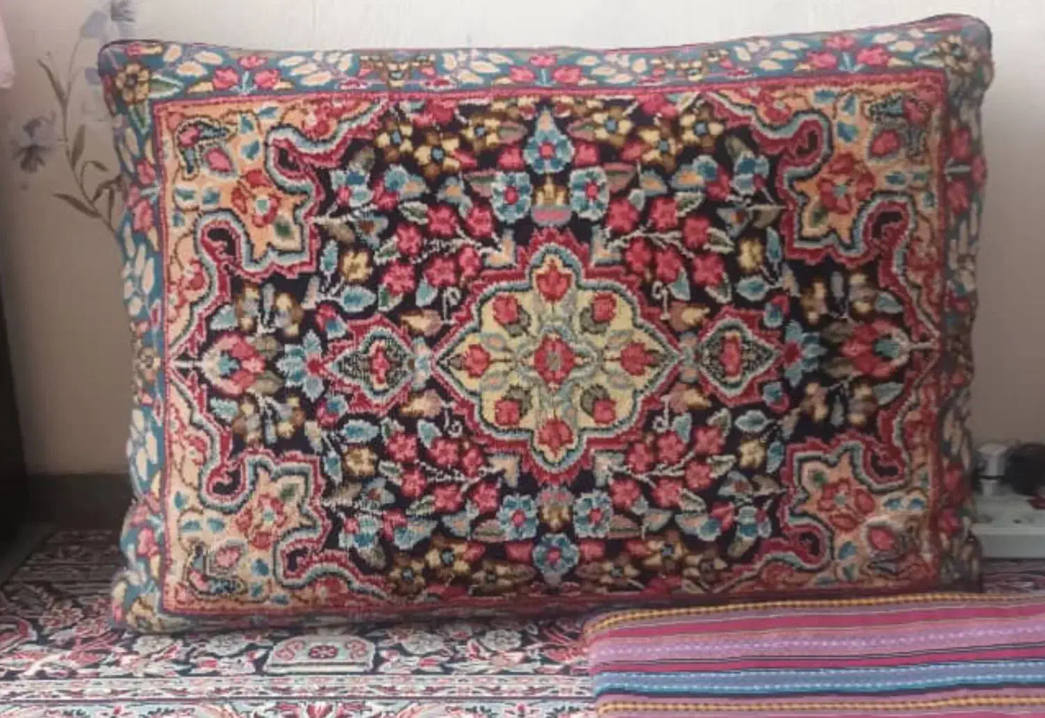 پشتی دستبافت|پشتی|کرمان, |دیوار