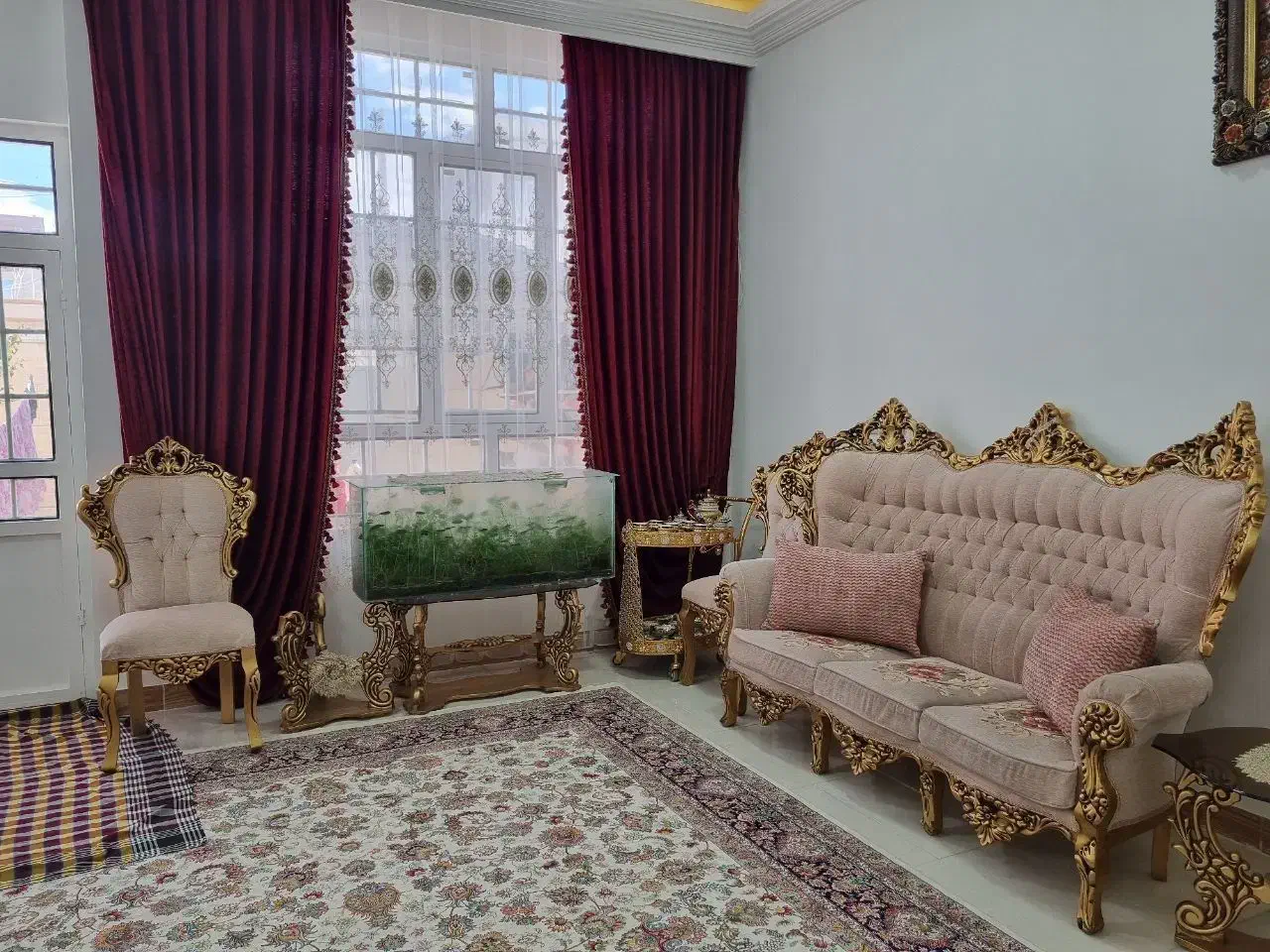 مبل|مبلمان خانگی و میز عسلی|مه ولات, |دیوار