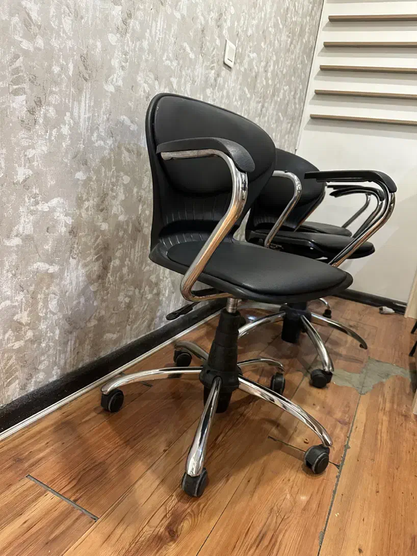 صندلی سالنی|آرایشگاه و سالن‌های زیبایی|تهران, پاسداران|دیوار