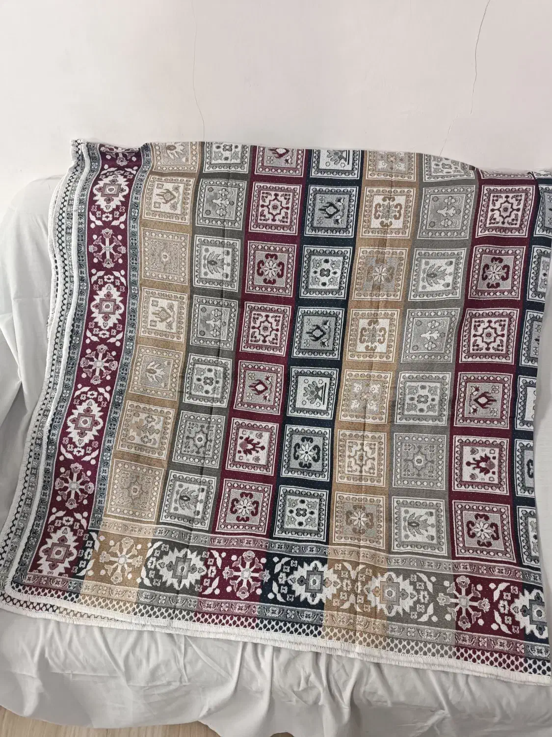 روفرشی|روفرشی|بجنورد, |دیوار