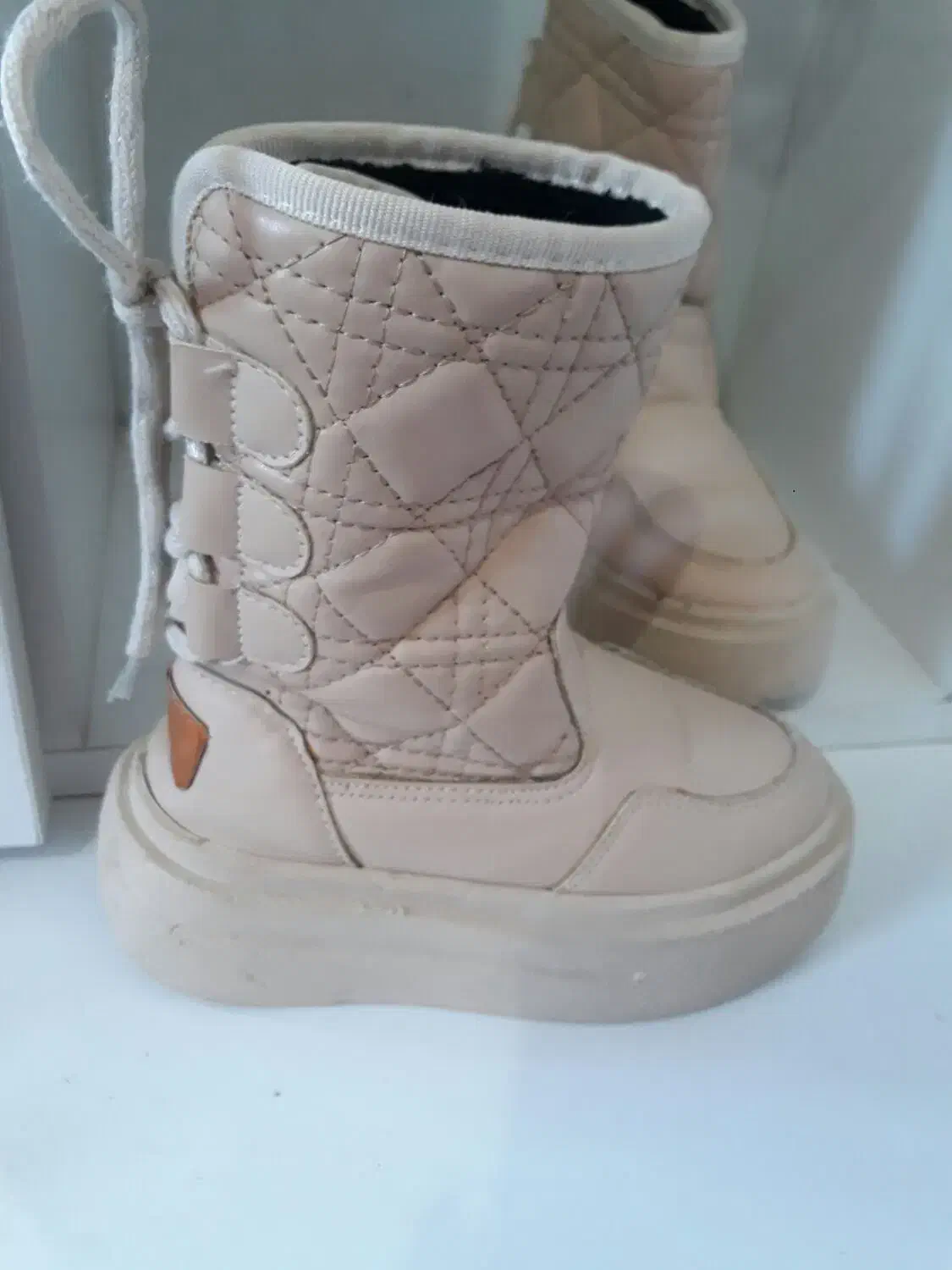 سایز ۲۶ اسپرت|کفش و لباس بچه|فردیس, شهرک ناز|دیوار