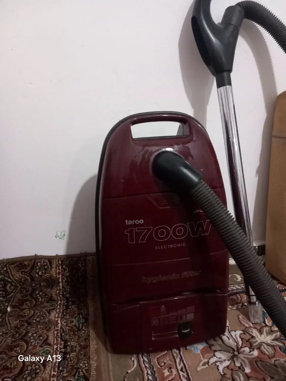 جارو برقی|جاروبرقی، جارو شارژی، بخارشو|بیجار, |دیوار