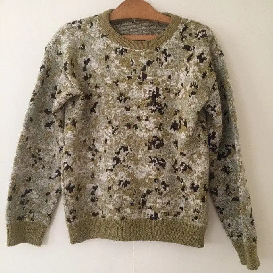 پلیور (بلدرچینی) سربازی نیروی زمینی ارتش|لباس|تهران, تجریش|دیوار