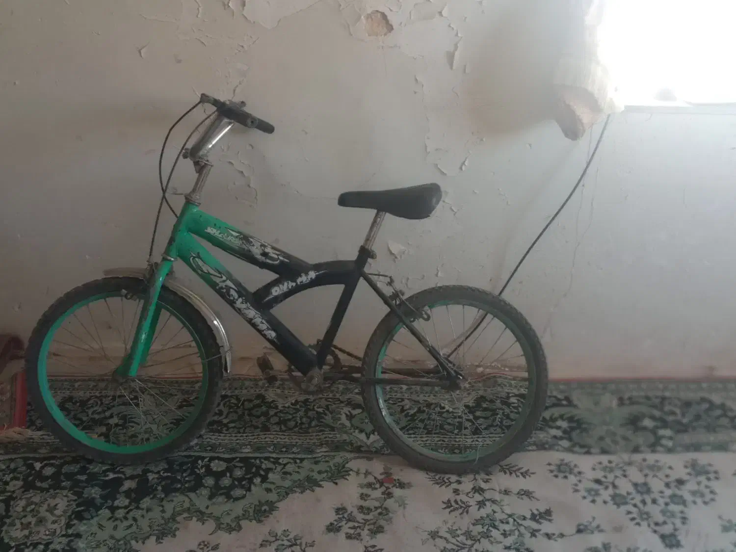 دو دوچرخه کوچیک نیاز به تعمیر بزرگ نیمه سالم|دوچرخه، اسکیت، اسکوتر|داران, |دیوار