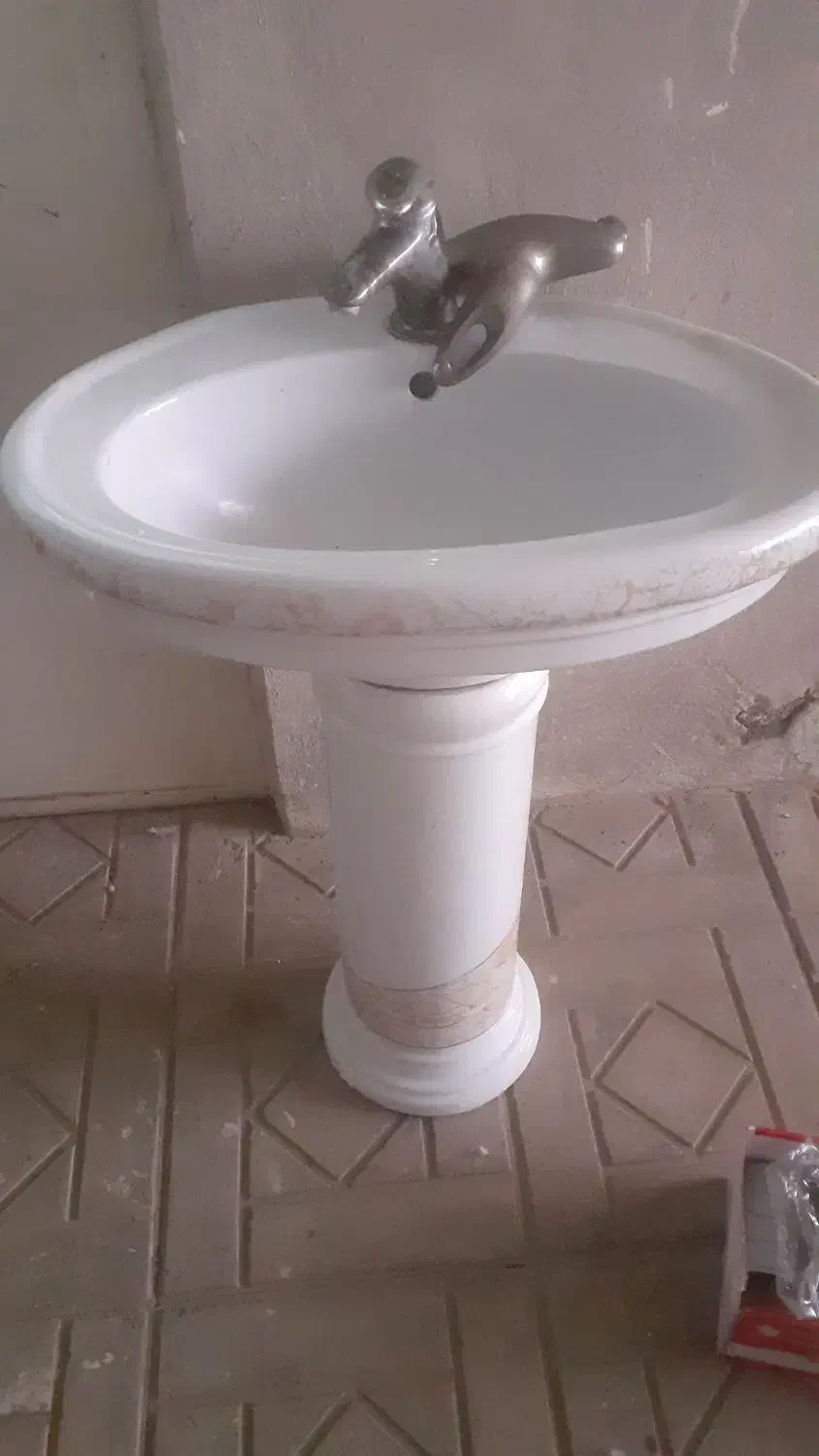 شیر روشویی و مخلوط دستشویی وخود روشویی|مصالح و تجهیزات ساختمان|سنندج, |دیوار