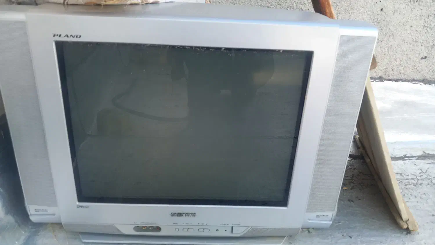 تلوزیون|تلویزیون و پروژکتور|همدان, |دیوار