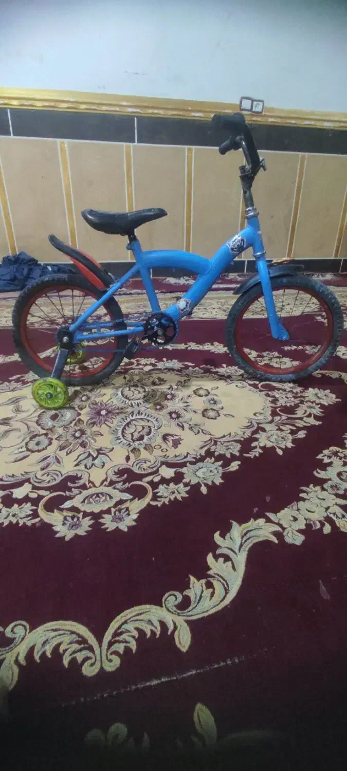 یک عدد دوچرخه کامل ویک تنه و دایر و رینگ ها|دوچرخه، اسکیت، اسکوتر|سراوان, |دیوار