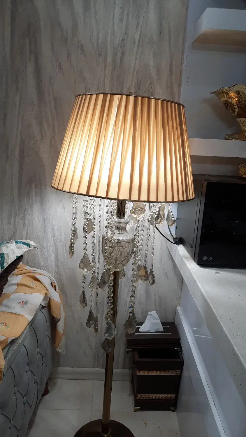 آباژور|چراغ خواب و آباژور|مشهد, نیروی هوایی|دیوار