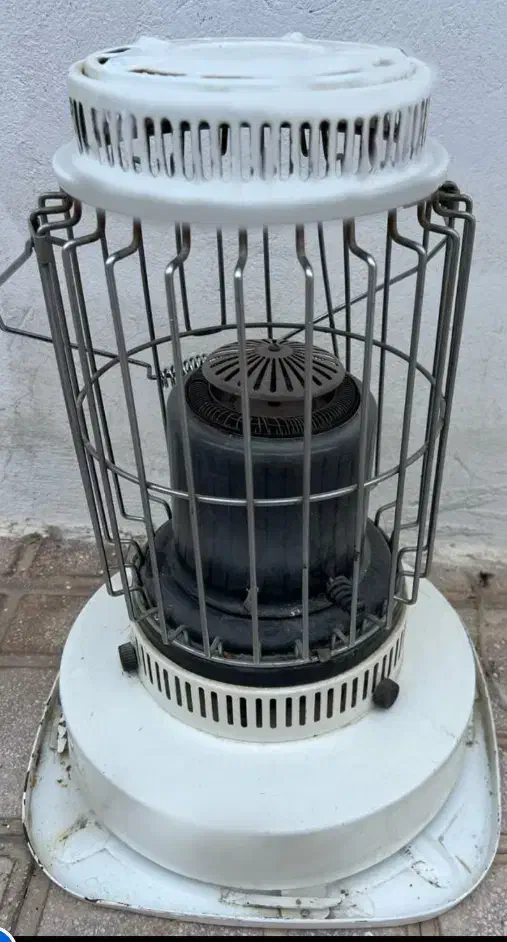 چراغ نفتی قدیمی آنتیک|بخاری، هیتر، شومینه|کرج, مجتمع صنفی صنعتی|دیوار