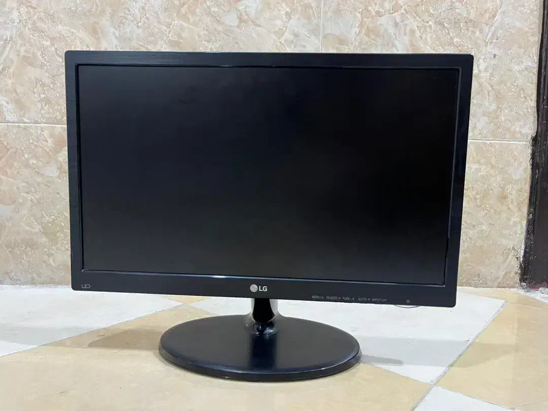 مانیتور LG|رایانه رومیزی|بندرعباس, |دیوار