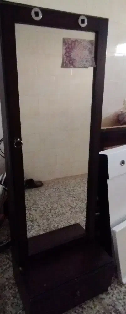 کمد آینه|بوفه، ویترین، کنسول|نجف‌آباد, گلدشت|دیوار