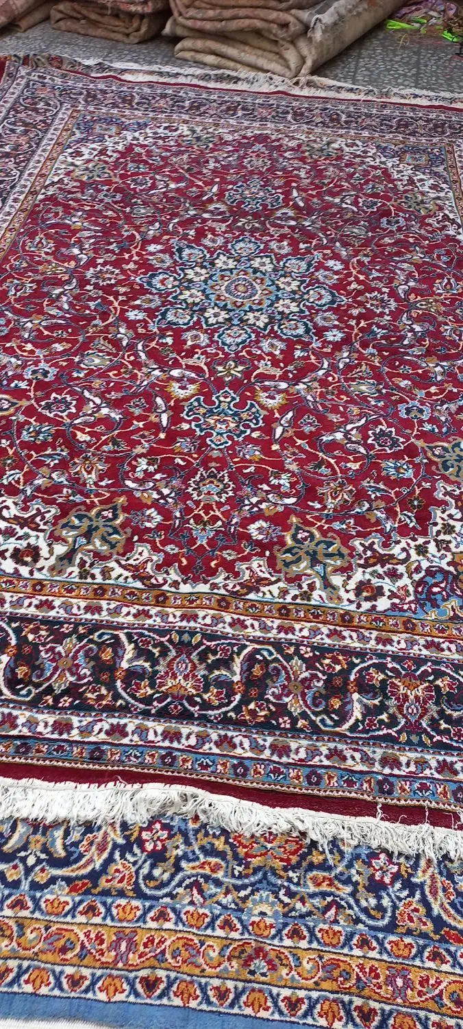 چندین عدد فرش ۶،۹،۱۲ متری ماشینی و جفت|فرش|رشت, ساغری سازان|دیوار