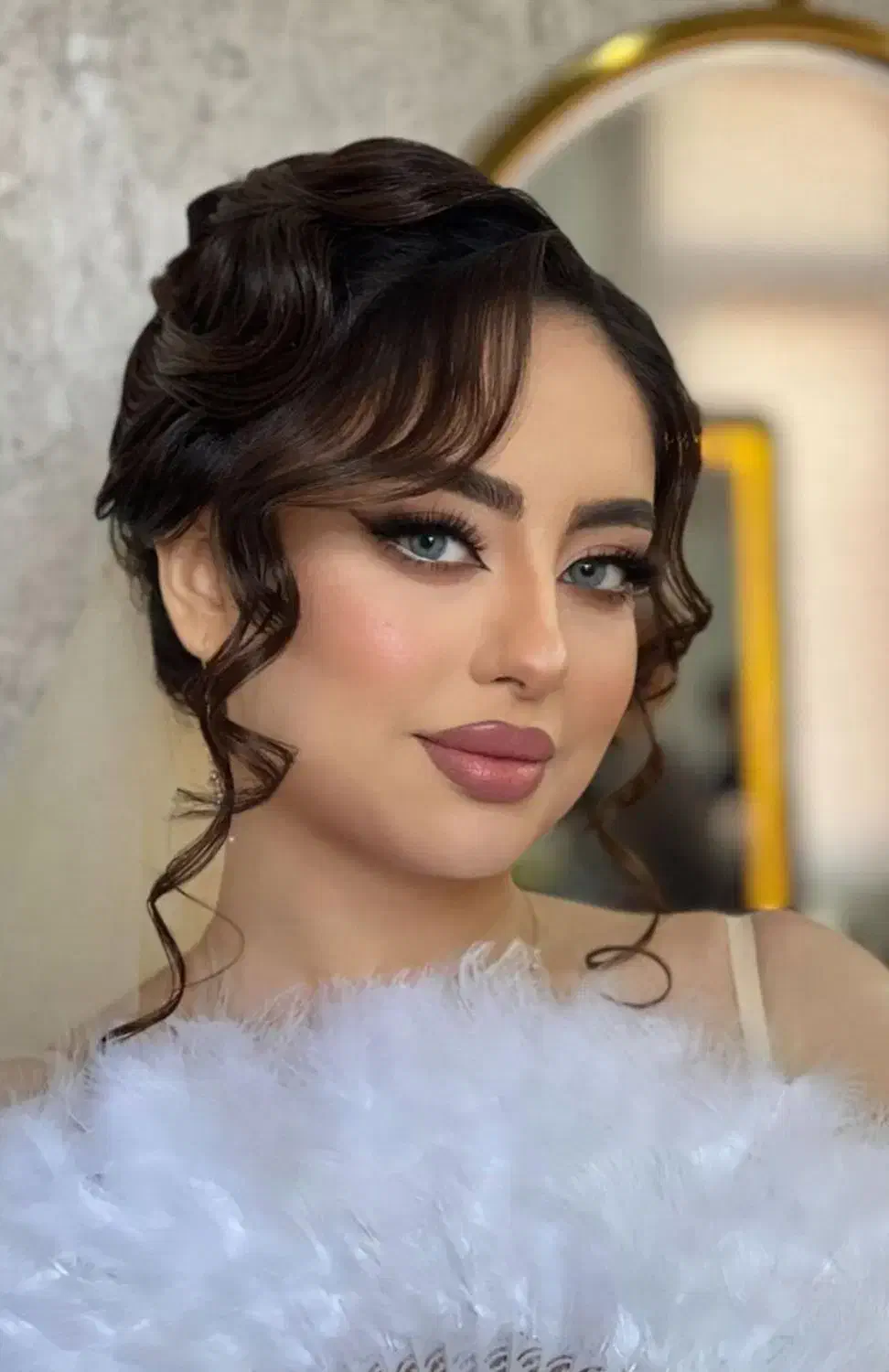 سالن زیبایی VIP دلسا (پکیج میکاپ شنیون فقط ۷۰۰ ت)|خدمات آرایشگری و زیبایی|تبریز, |دیوار