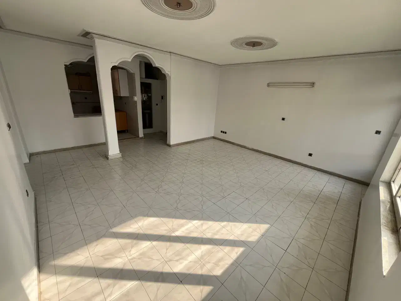 آپارتمان 100 محلاتی آهنگ میرهاشمی میثم عباسپور