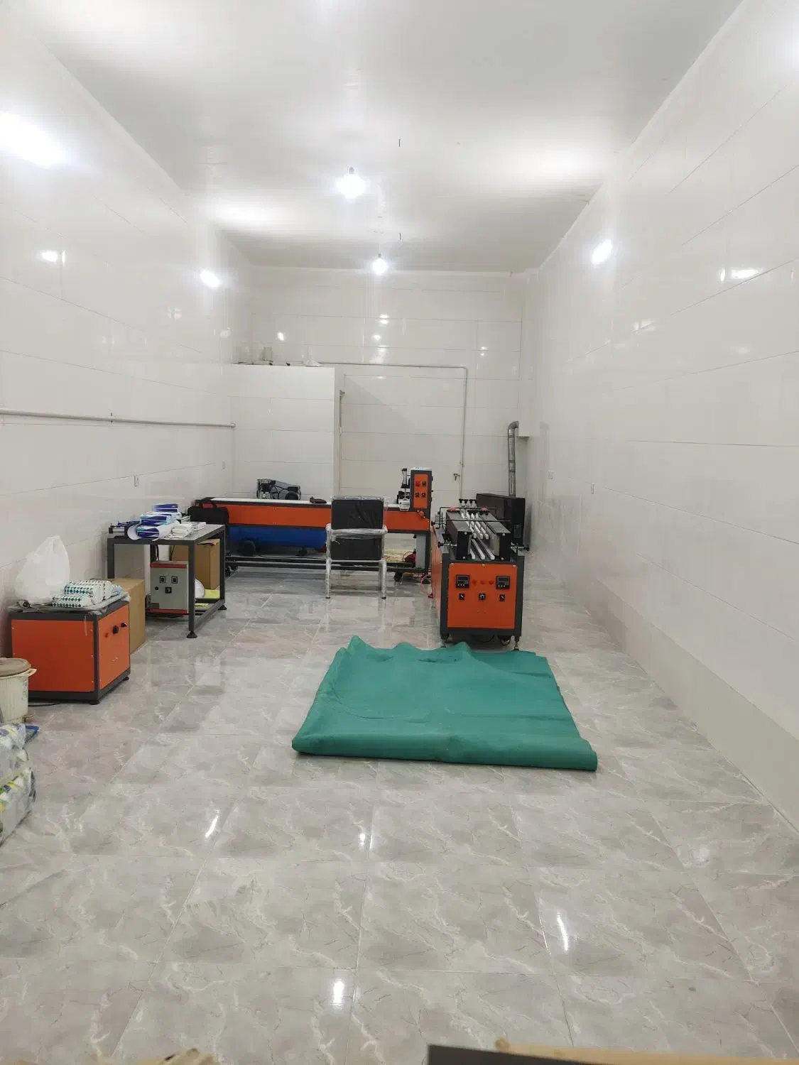 دستگاه دستمال کاغذی|آرایشی، بهداشتی، درمانی|کاشمر, |دیوار