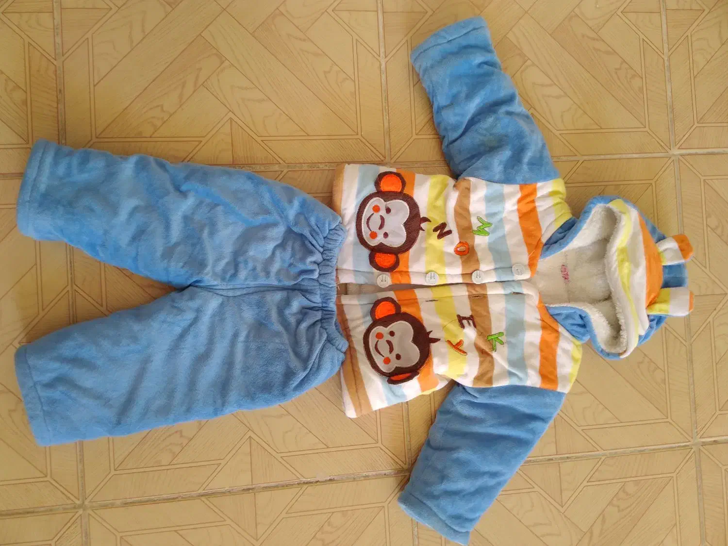 لباس نو|کفش و لباس بچه|مهدی شهر, |دیوار