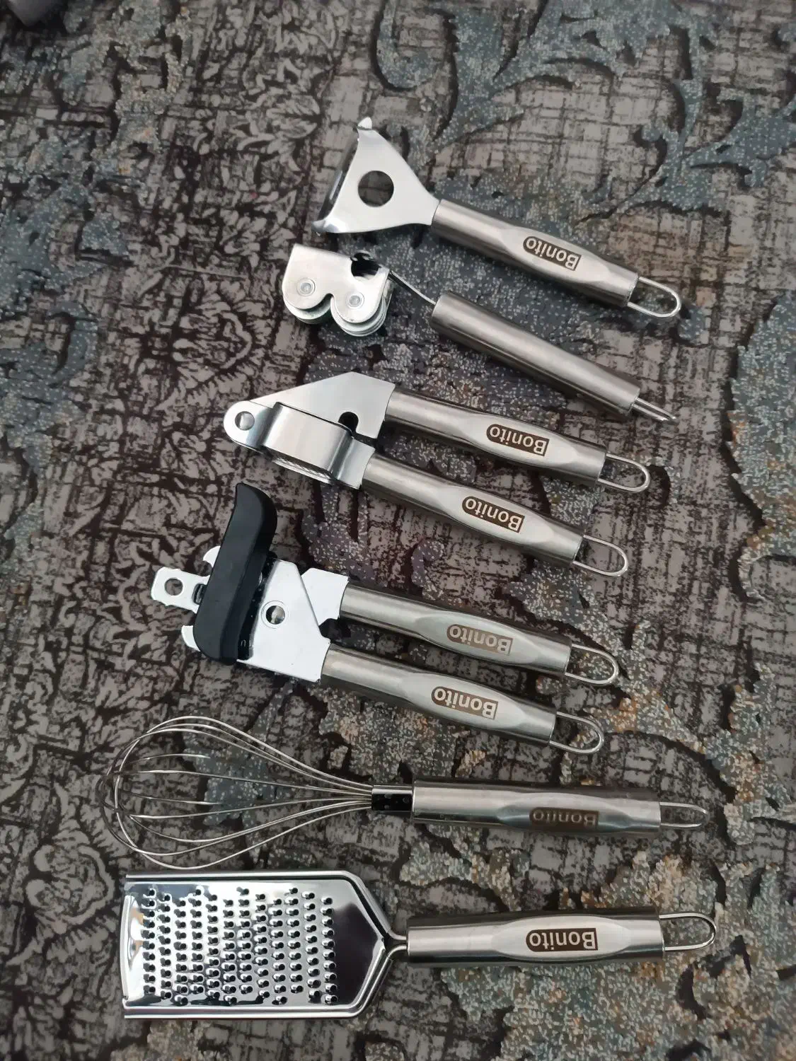 سرویس ابزار|ظروف پخت‌وپز|زرندیه, |دیوار