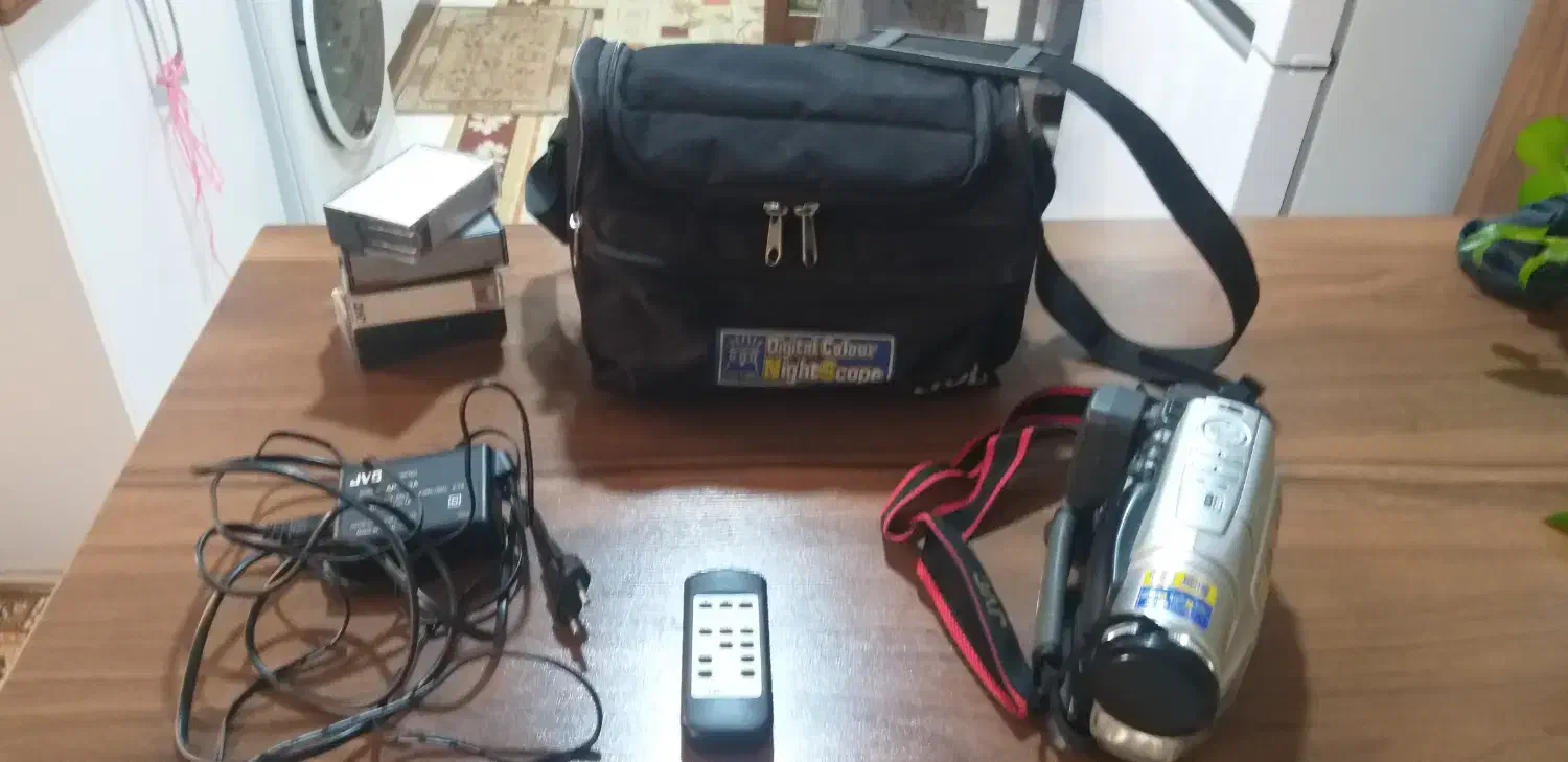 دوربین هندی کم JVC ژاپنی|دوربین عکاسی و فیلمبرداری|قم, سراجه (۱۵ خرداد)|دیوار