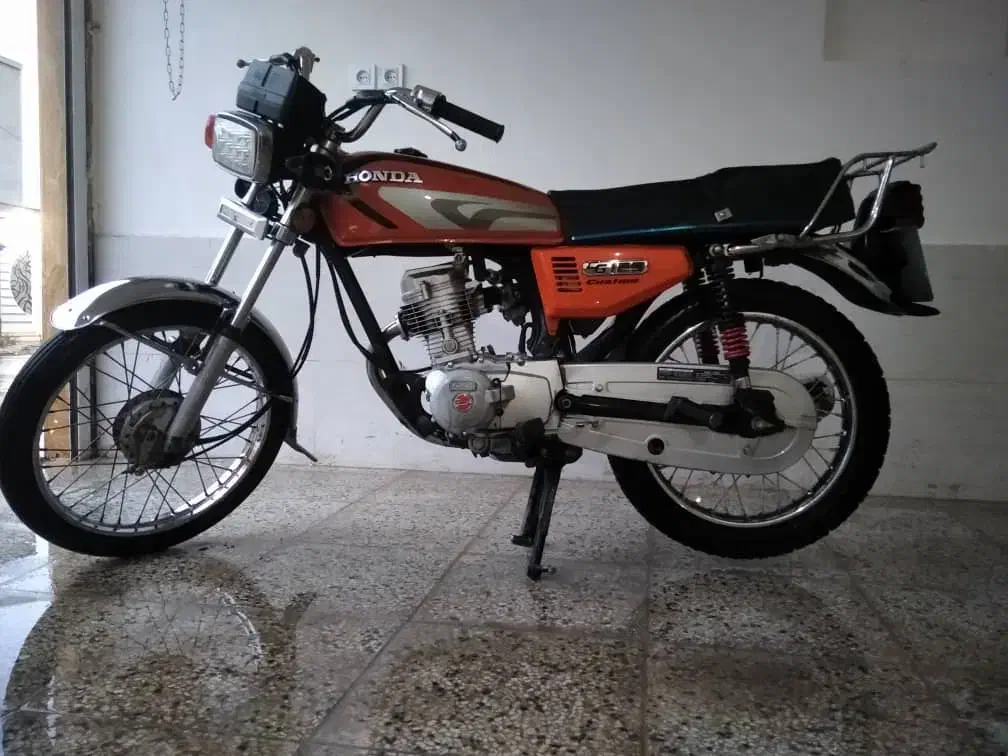 هندا ۱۲۵|موتورسیکلت|شیراز, شهرک مهدی‌آباد|دیوار