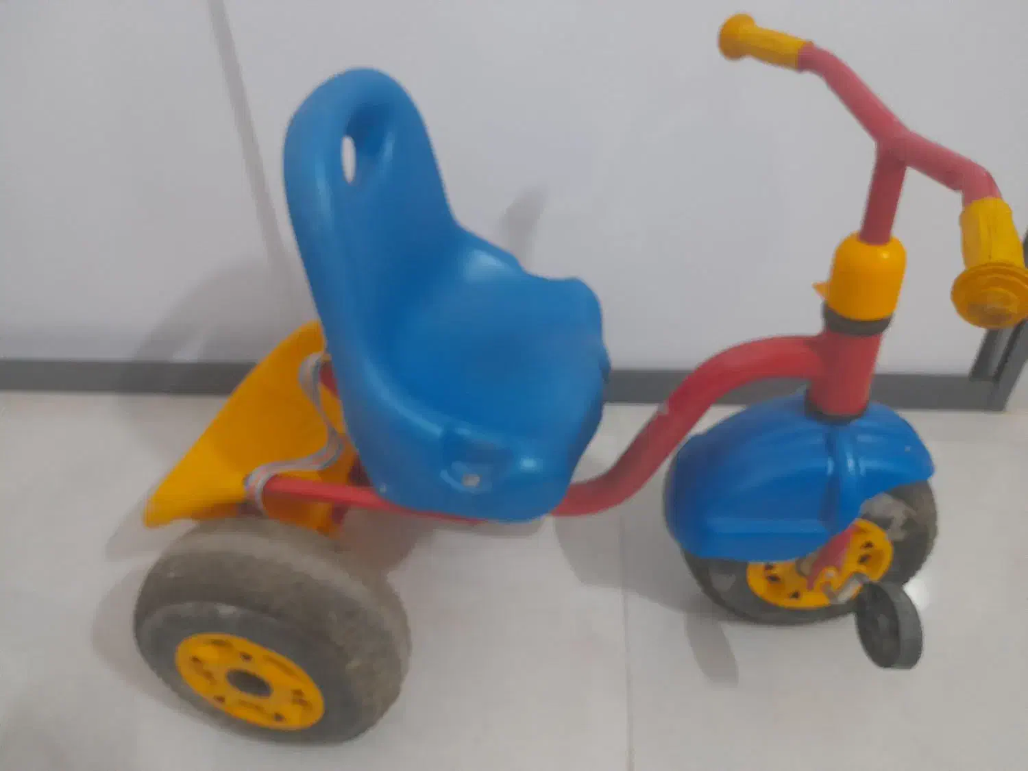 سه چرخه کودک|دوچرخه، اسکیت، اسکوتر|گنبد کاووس, |دیوار