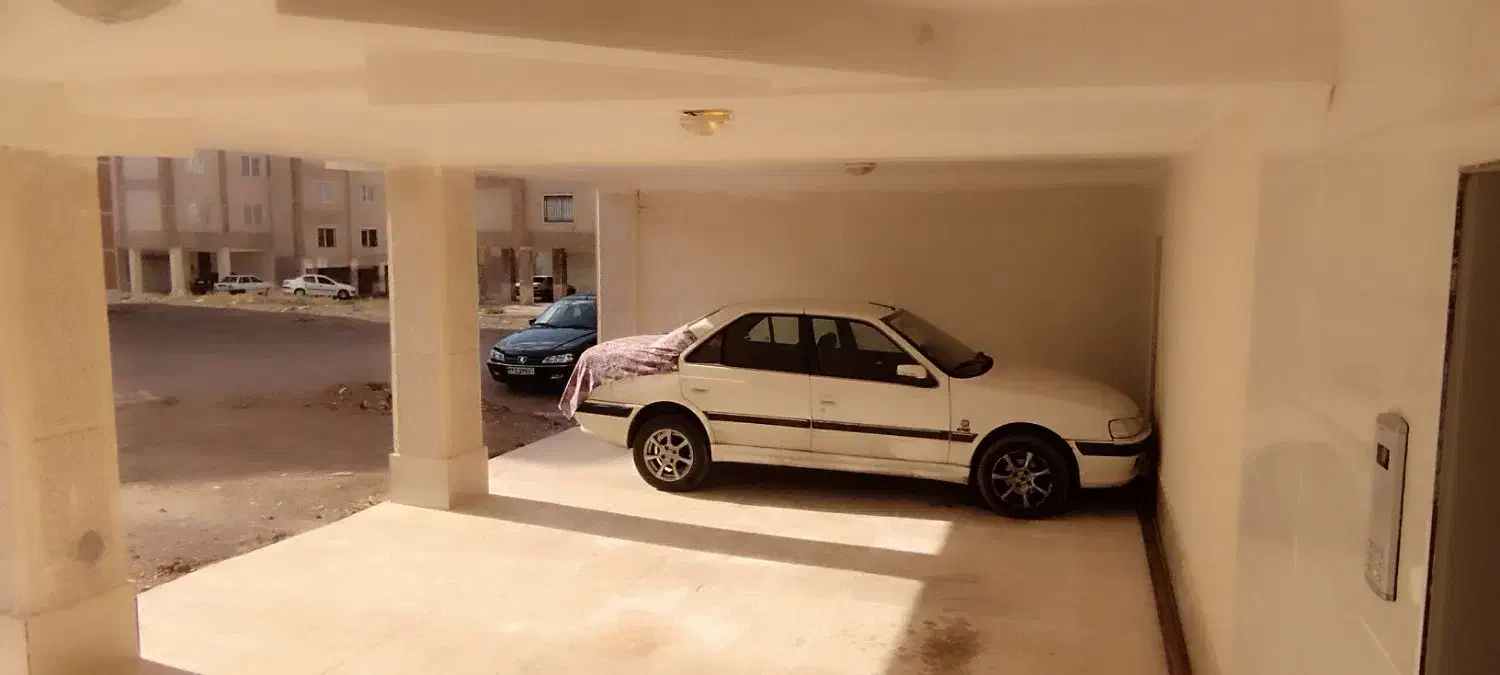 آپارتمان فاز 3 هواپیمای 105 متری|فروش آپارتمان|پرند, فاز ۳|دیوار