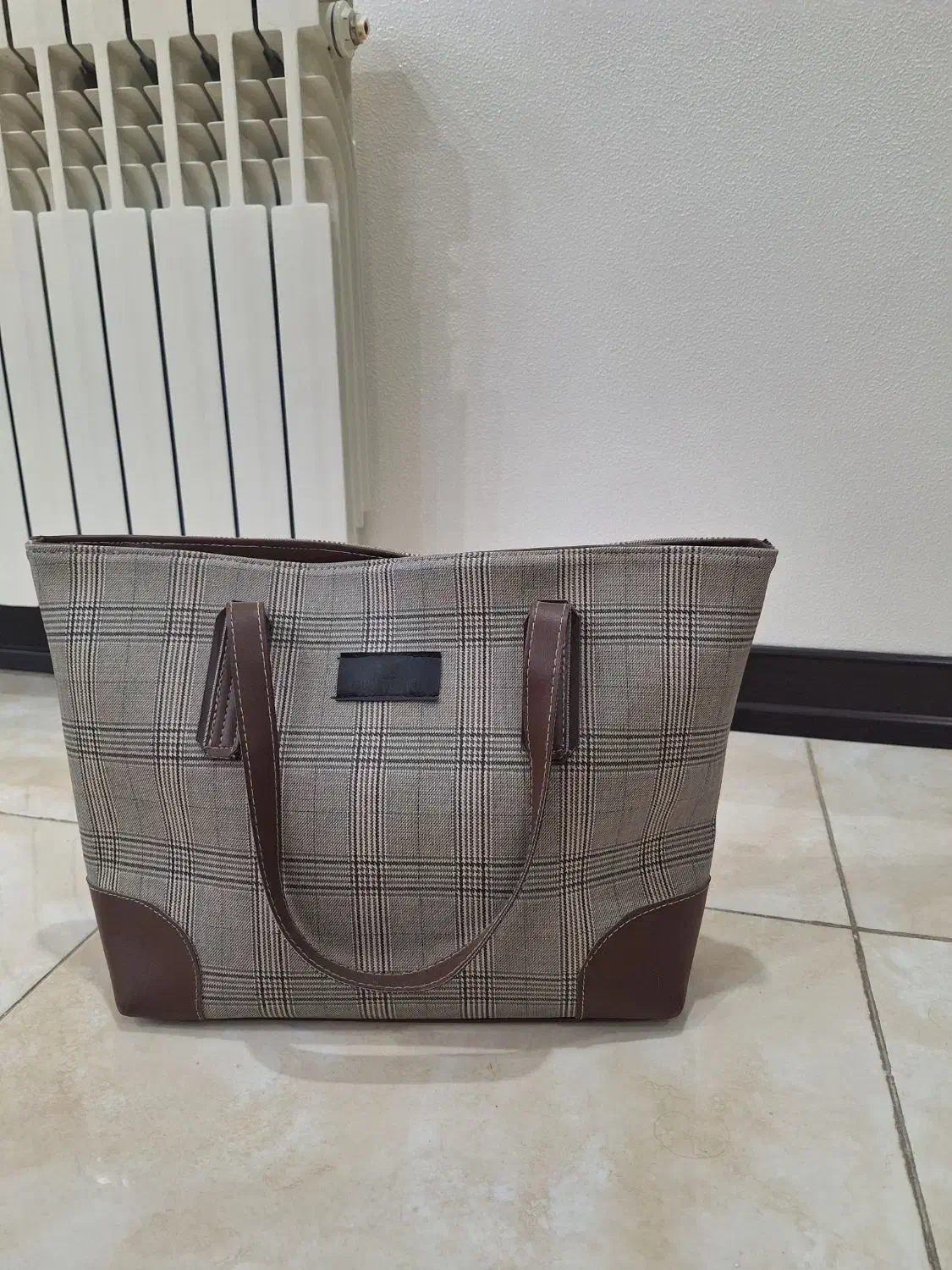 کیف کاملا نو|کیف، کفش، کمربند|کرج, شهرک جهان‌نما|دیوار