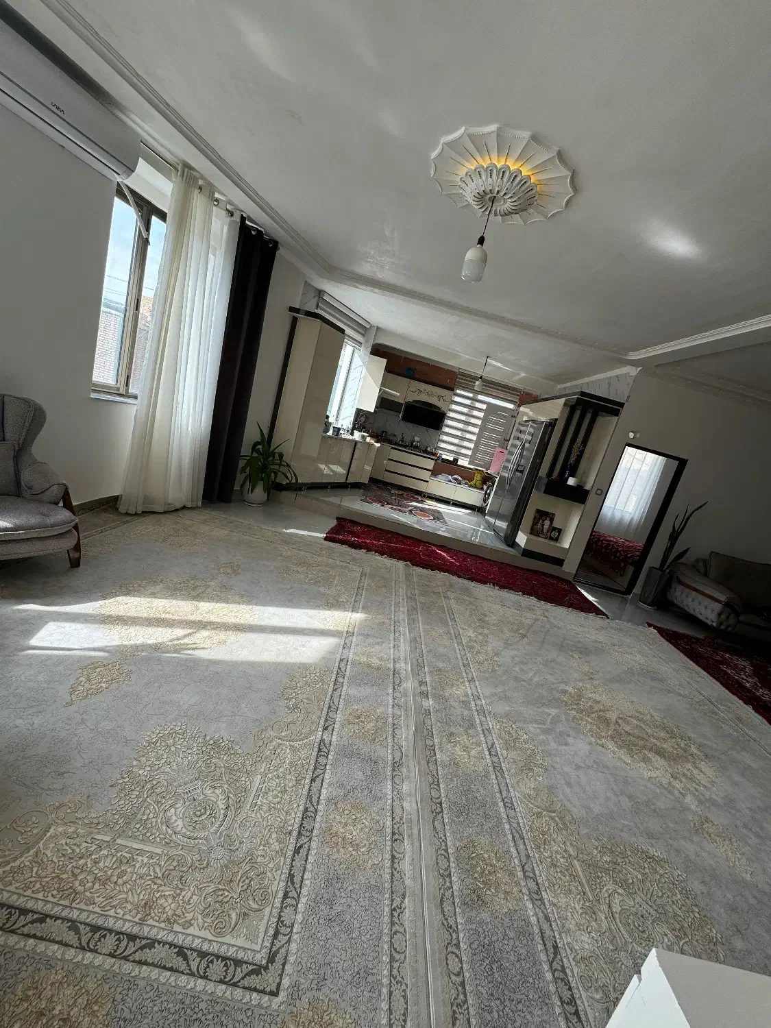 یک ساختمان ۲طبقه با۲مغازه۱۷۲|فروش آپارتمان|مرند, |دیوار