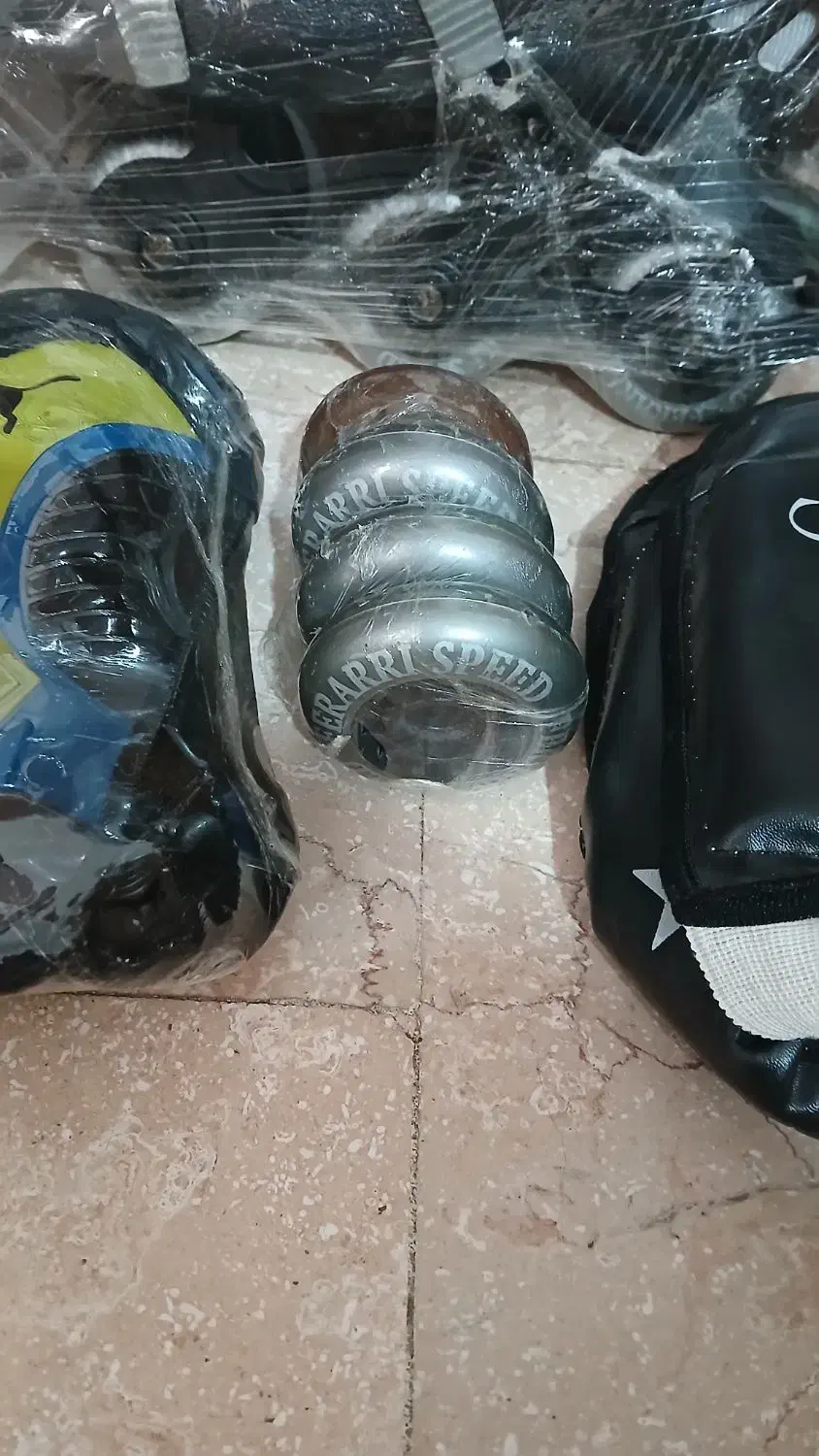 اسکیت حرفه ای در حد نو|دوچرخه، اسکیت، اسکوتر|شاهینشهر, عطار|دیوار