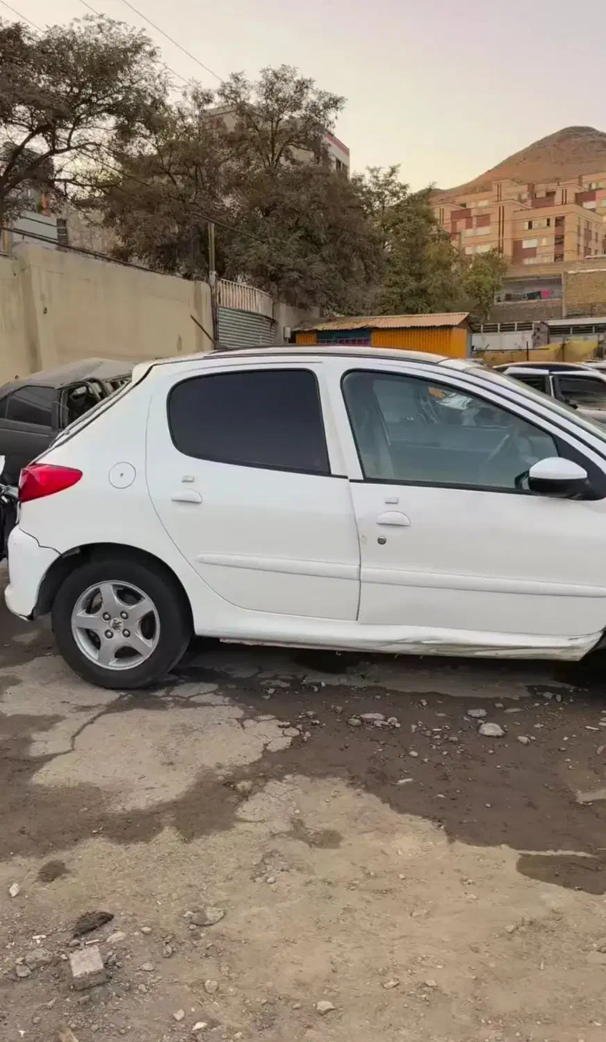 207TU5 تصادفی|خودرو سواری و وانت|تکاب, |دیوار