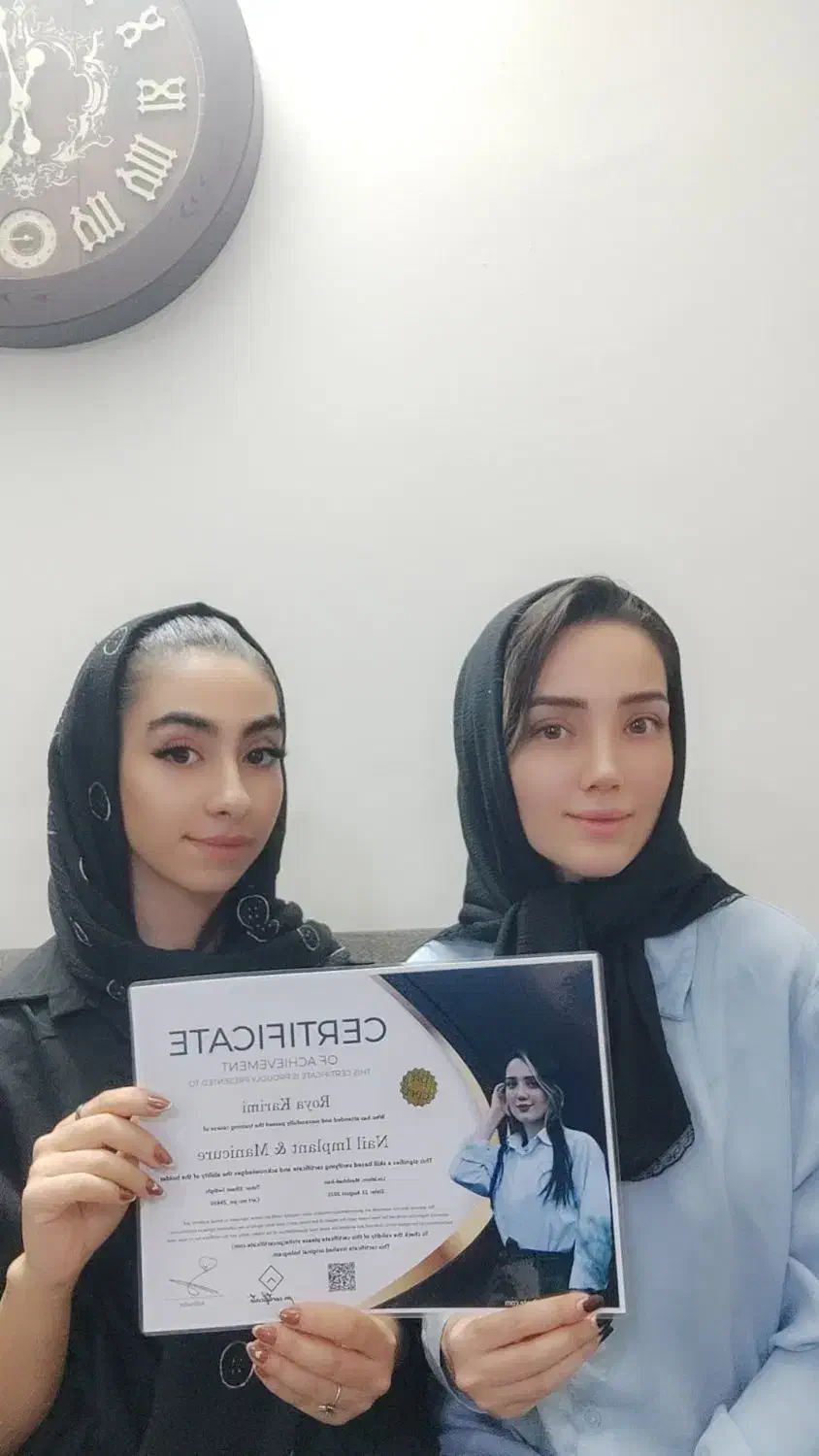 آموزش کاشت ناخن به همراه پدیکور|خدمات آموزشی|مشهد, ایثارگران|دیوار