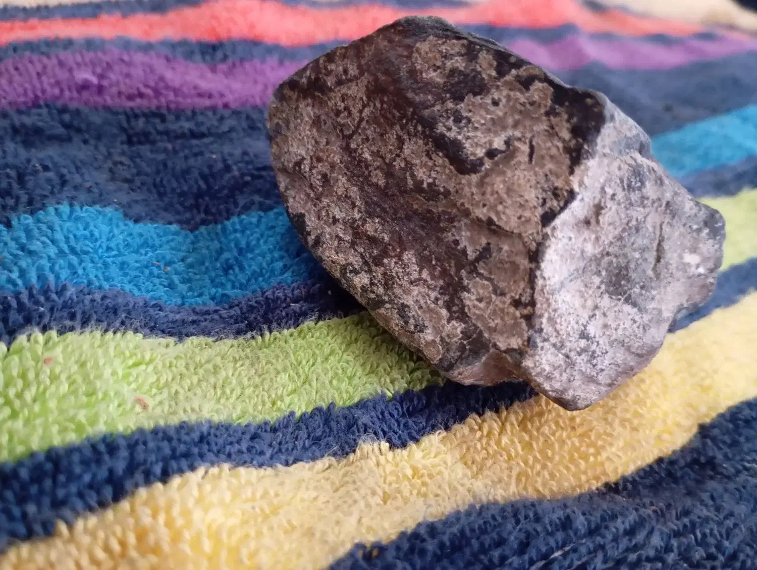 شهاب سنگ|جواهرات|مینودشت, |دیوار