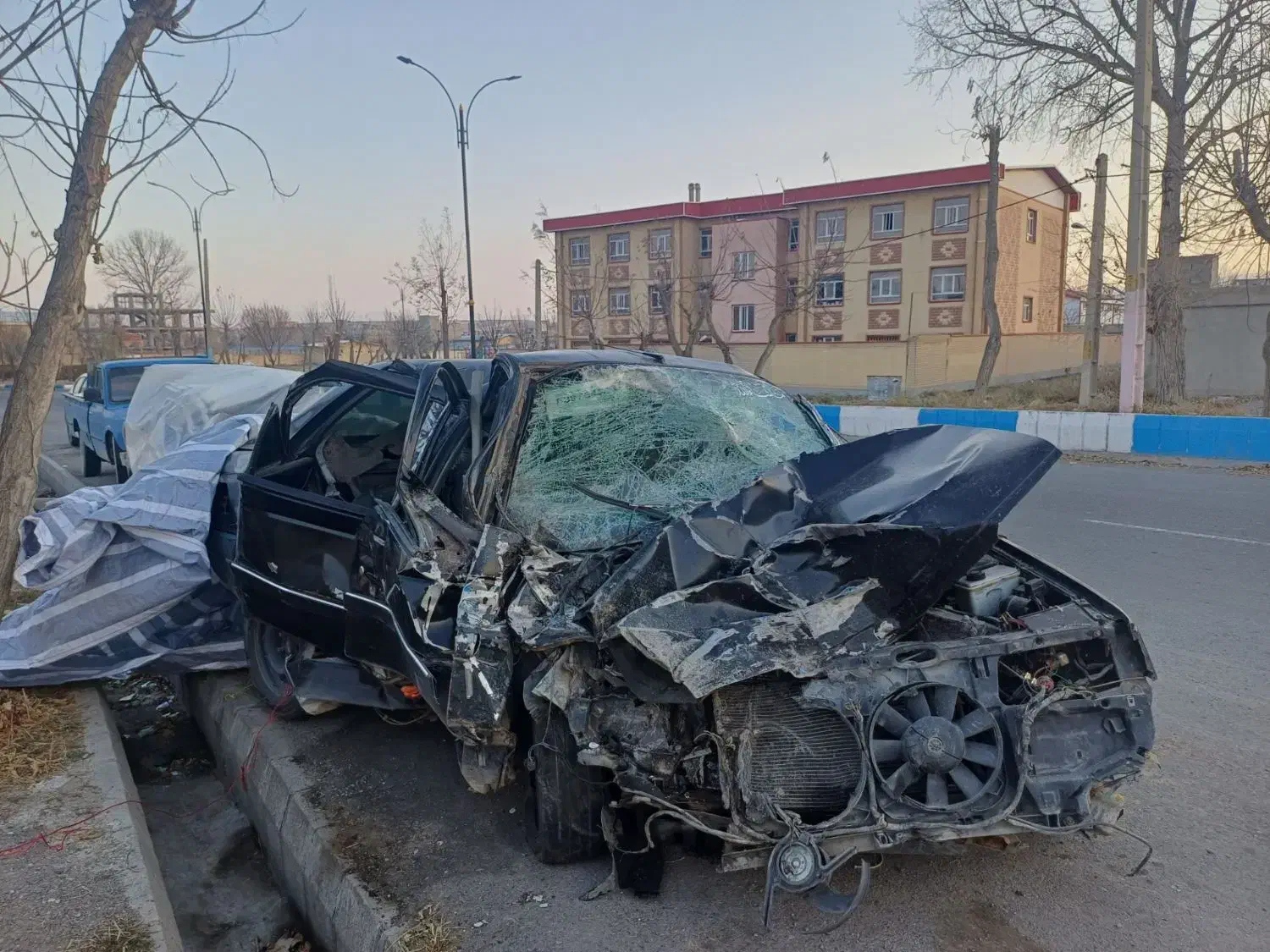 پژو405تصادفی|خودرو سواری و وانت|ورزقان, |دیوار