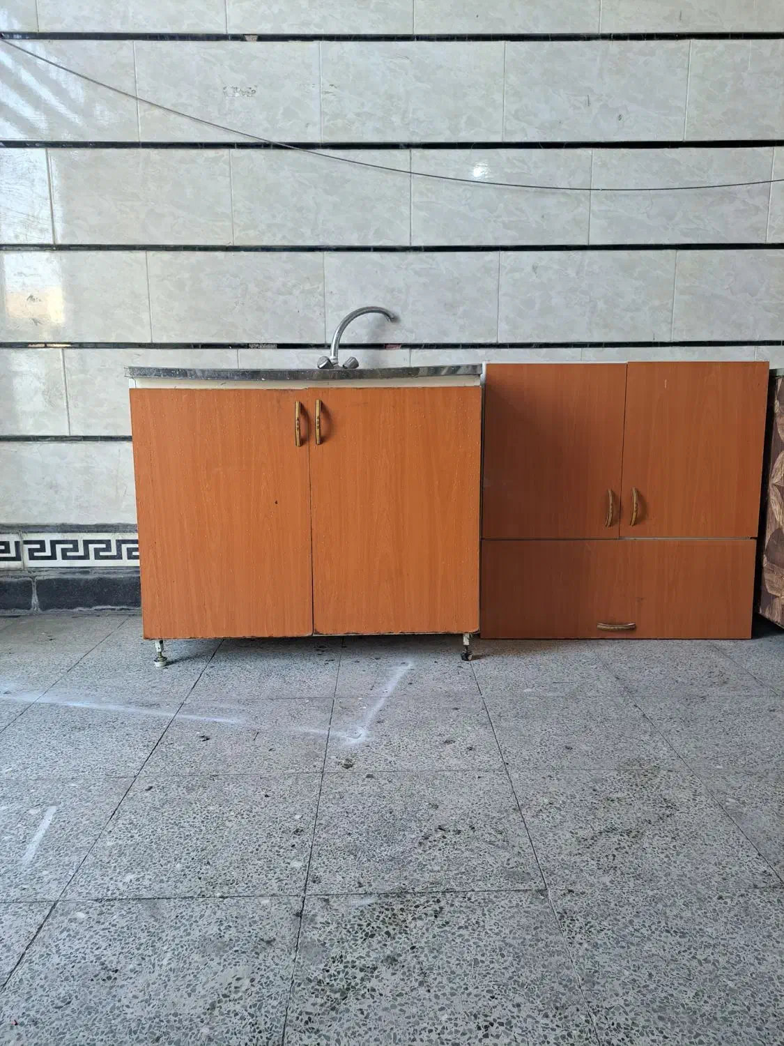 کابینت دست دوم|آب‌چکان و نظم‌دهنده ظروف|اندیمشک, |دیوار