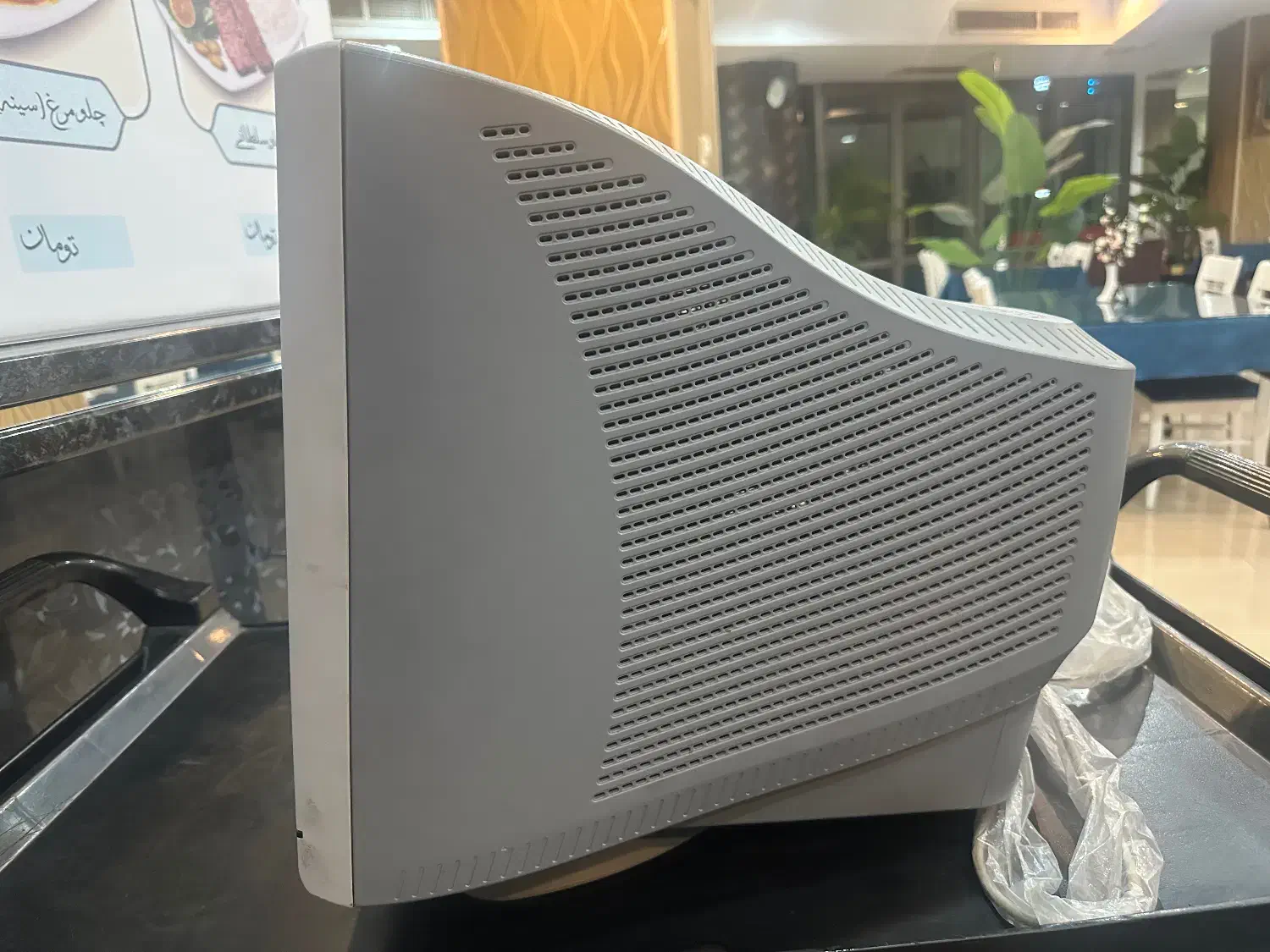 مانیتور ۱۴ اینچ سری لبخند LG|قطعات و لوازم جانبی رایانه|تبریز, |دیوار