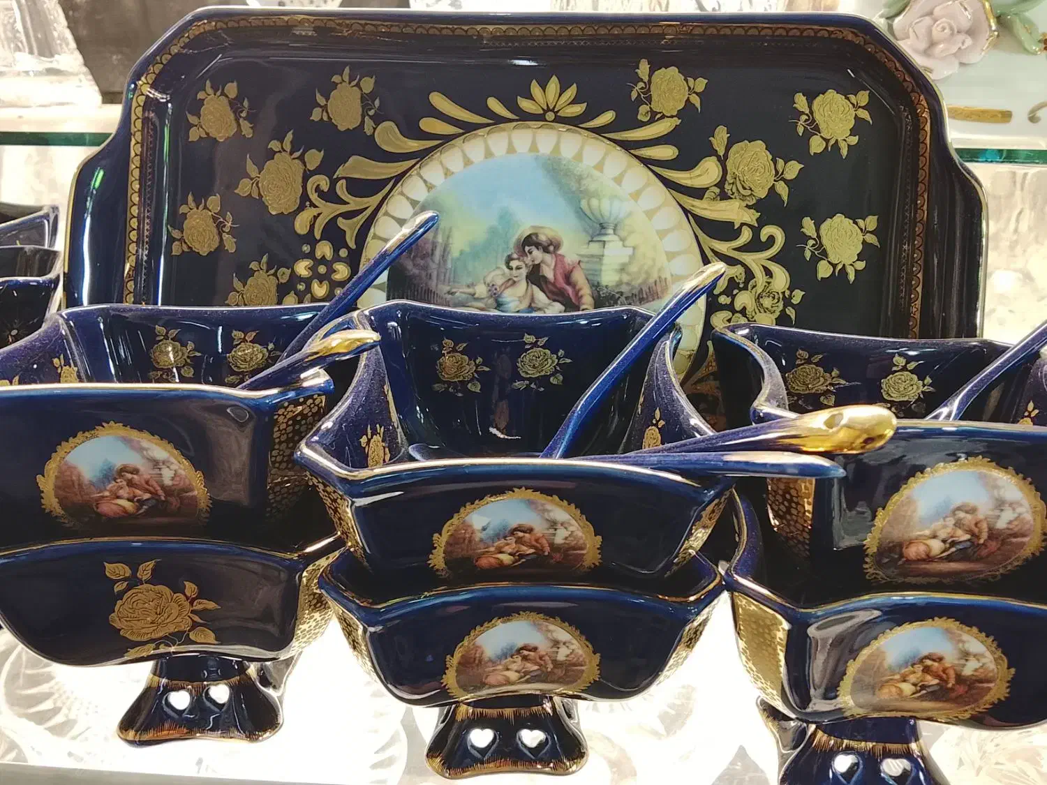 بستنیخوریباسینیوقاشق|ظروف سرو و پذیرایی|کلاردشت, |دیوار