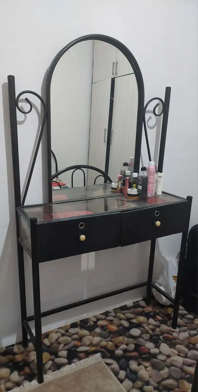 میز آرایش|تخت و سرویس خواب|تربت جام, مطهری|دیوار